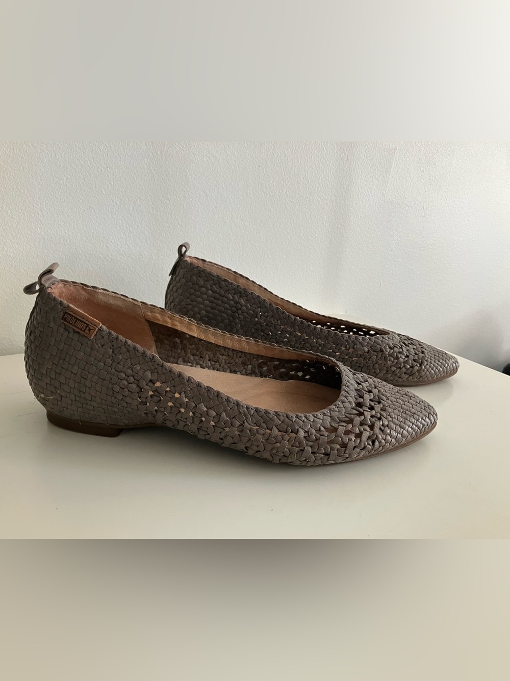 Pikolinos - Woven Leather Ballet Flats in Taupe - Women